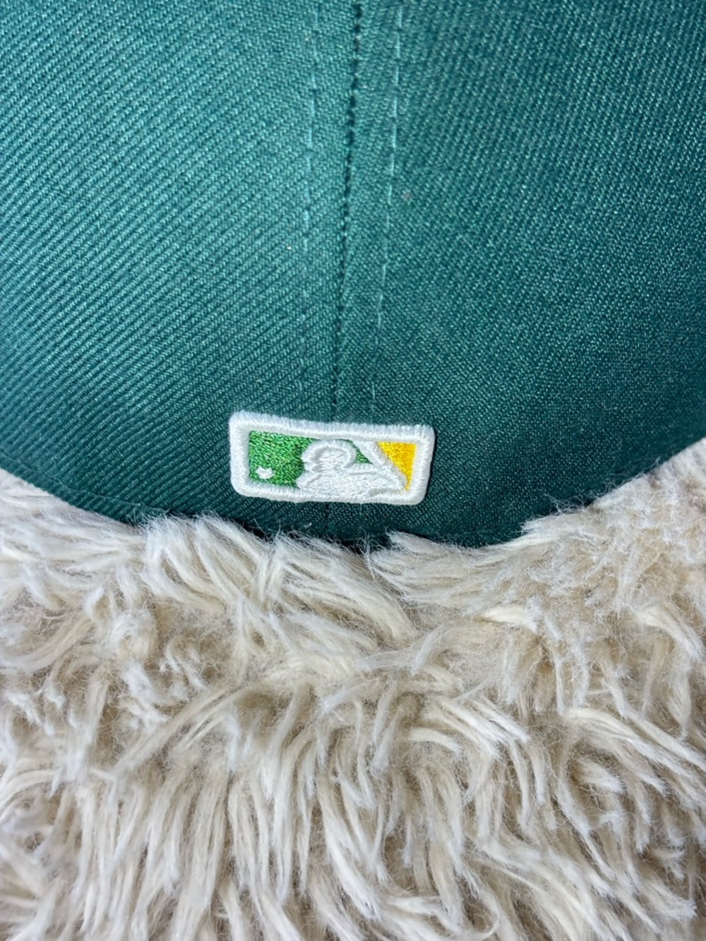 New Era Oakland Athletics A's 59fifty Dark Green Cap with Yellow & White Logo - Picture 7 of 14